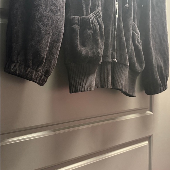 Juicy Couture Black Textured ‘Juicy pattern’ Hoodie 3/4 length sleeves - Picture 6 of 7